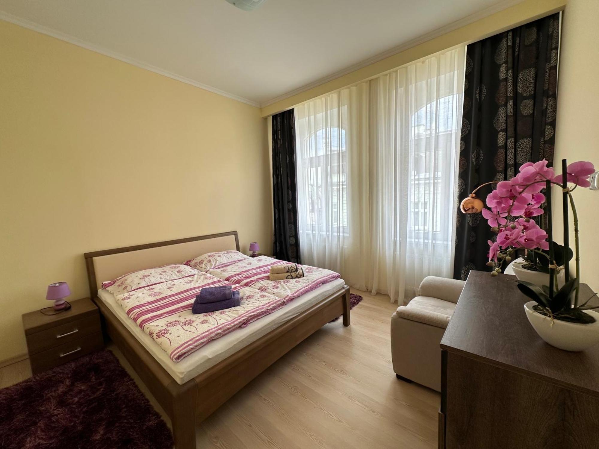 Apartment Zeyerova4 Karlovy Vary Exterior photo